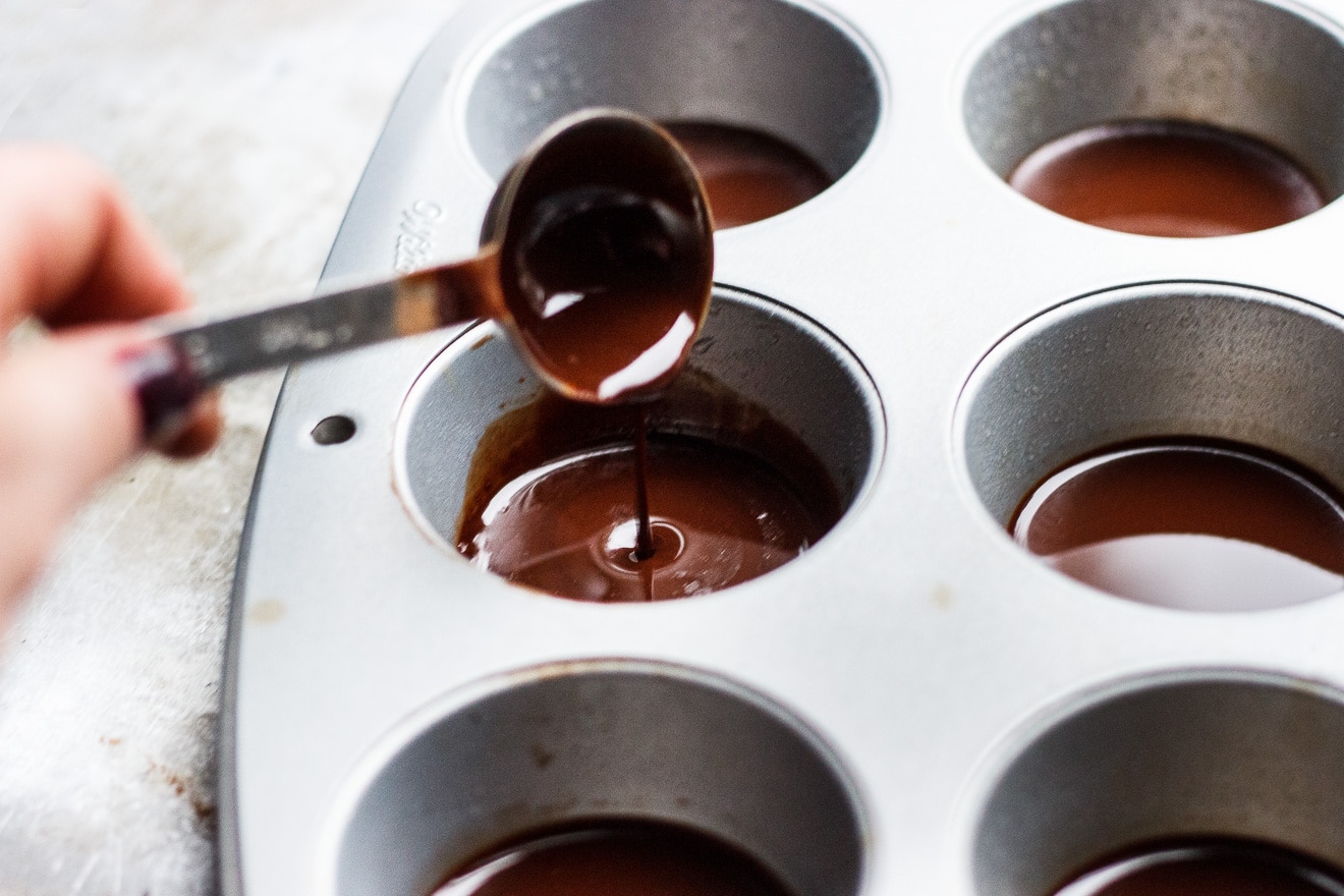 Keto Coconut Oil Fat Bombs with Cacao Nibs + Flake Salt | #ketorecipes #fatbombs #healthyfat